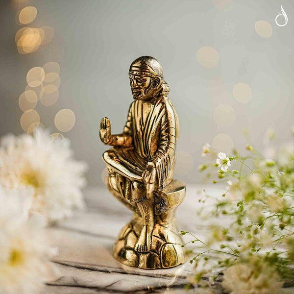 Brass Sai Baba Idol – Symbol of Faith and Blessings